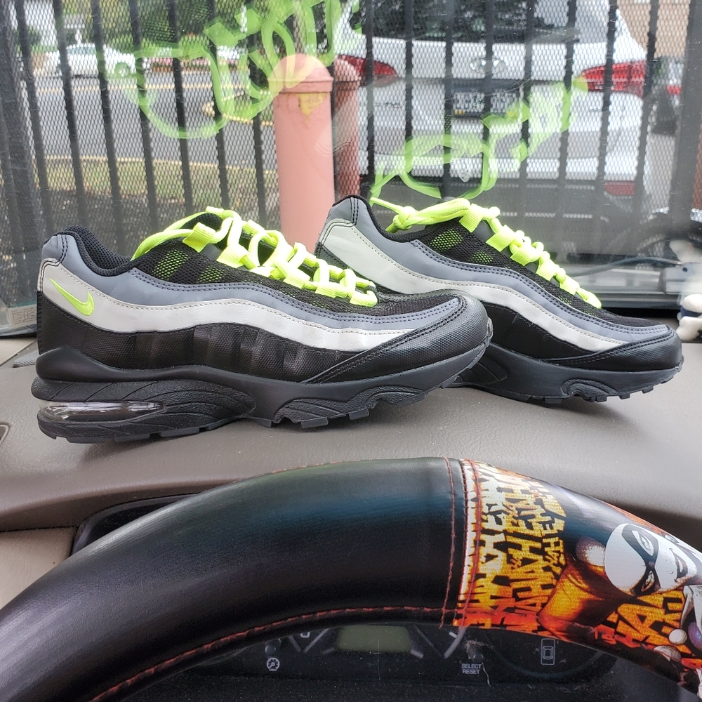 Airmax 95 (negotiable)